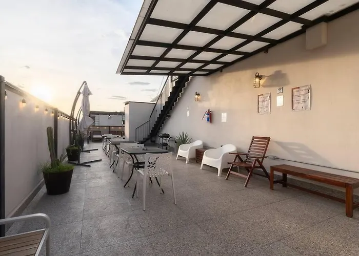 Apartment 305 Dwntn With Ac And Balconies Fits 6 Rooftop *
